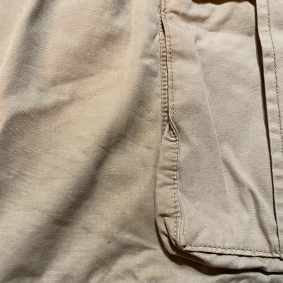 (2) gap cargo shorts tan & blue 34 waist - Picture 5 of 8